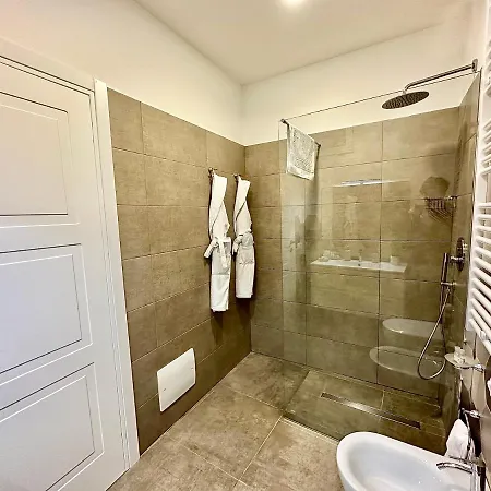 Daire Tribunali 181 Napoli